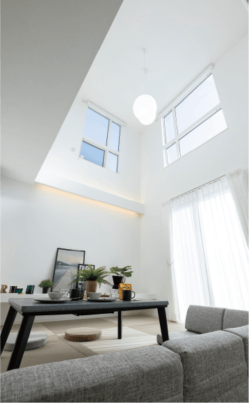 18棟モデルハウス一斉公開　SHOWA GROUP（ショウワグループ）株式会社・昭和住宅　ストークビレッジ播磨公園通り9号地モデルハウス　畳リビング吹き抜け