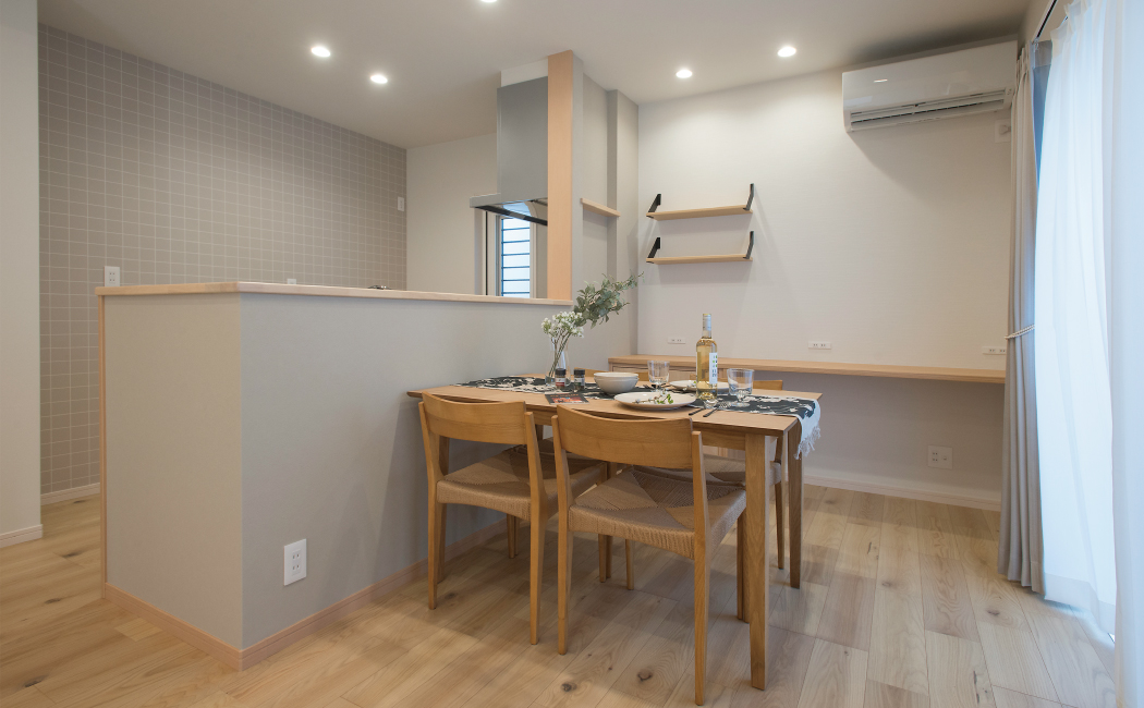 加古川市　フラットステージ野口町北野　モデルハウス　ダイニング　昭和住宅