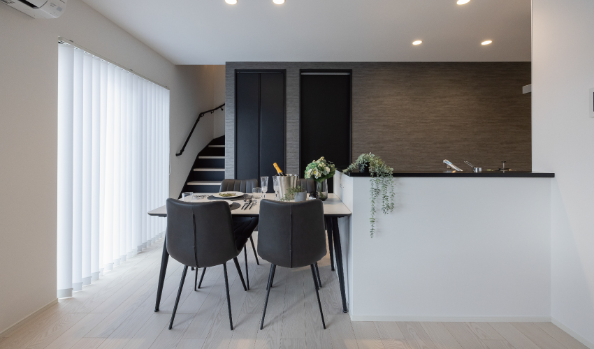 ストークビレッジ東加古川グランレジデンス　1号地モデル　ダイニングキッチン