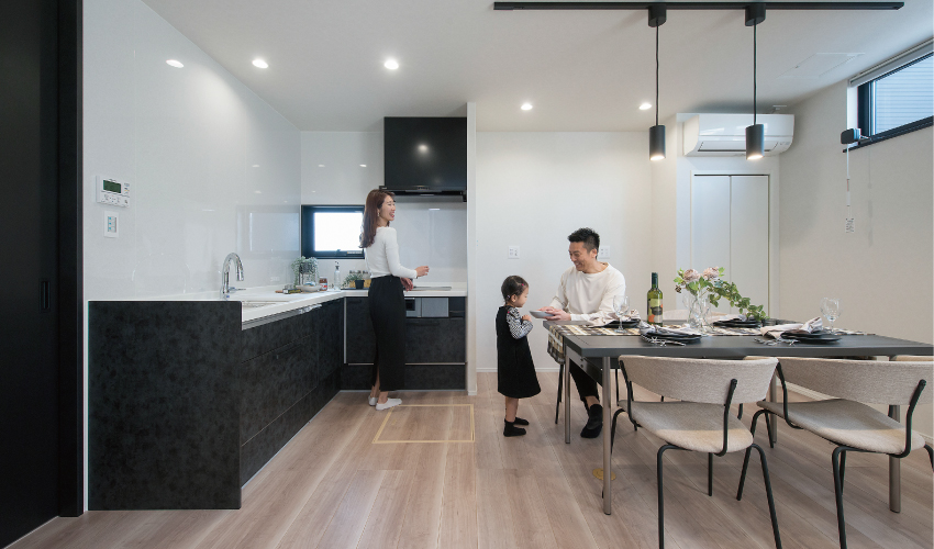 ストークビレッジ東加古川グランレジデンス　3号地モデル　ダイニングキッチン