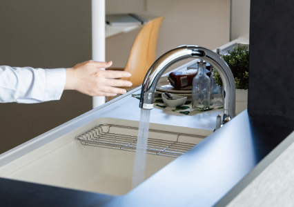 リアルサイズ展示場見学会　SHOWA GROUP株式会社（昭和住宅）　ストークガーデン東加古川駅前通りⅣ2号地　フロントセンサー水栓