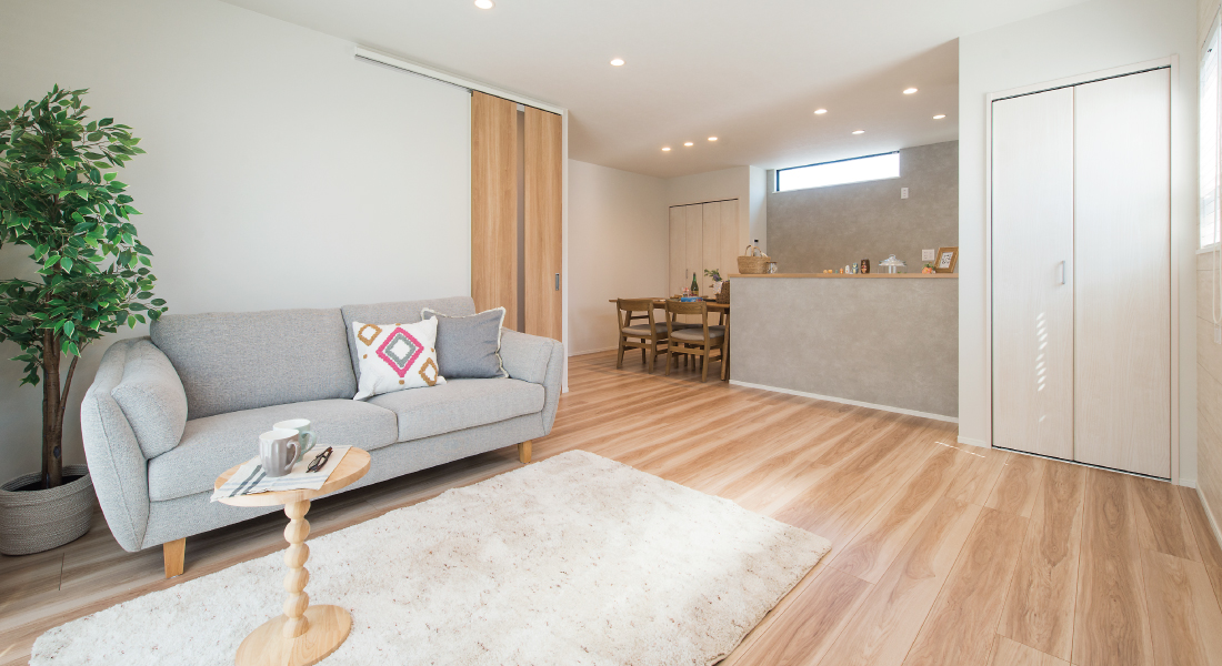 姫路エリア新築一戸建てモデルハウス見学会開催　SHOWA GROUP株式会社（昭和住宅）　ストークガーデン姫路伊伝居1号地　モデルハウス　リビング