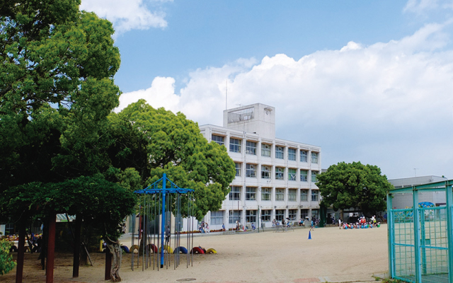 ストークガーデン明石魚住小学校前　明石市立魚住小学校